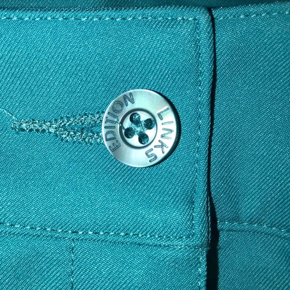 LADIES GOLF CAPRI PANTS, NWT - Picture 8 of 8